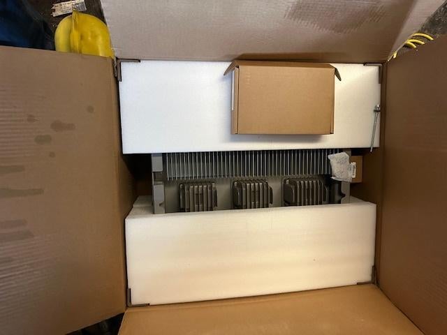 Onduleur hybride 5 kW, Enlèvement, Neuf