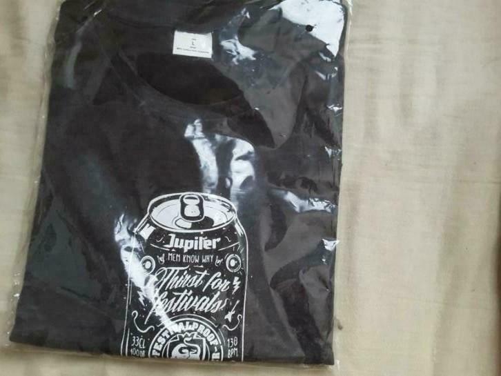 T-shirt avec impression jupiler neuf!, Enlèvement ou Envoi, Neuf, Gris