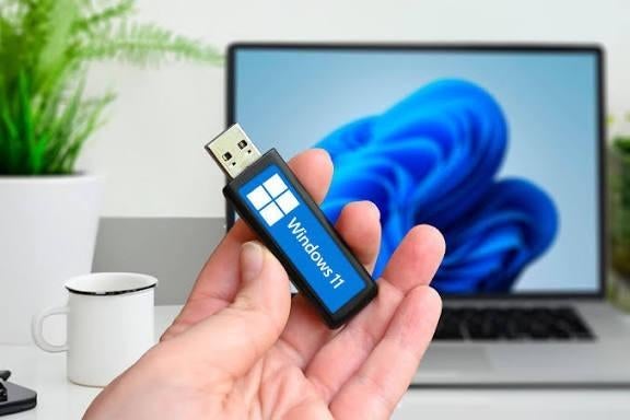 Windows 11 USB, Computers en Software, Besturingssoftware, Ophalen, Windows