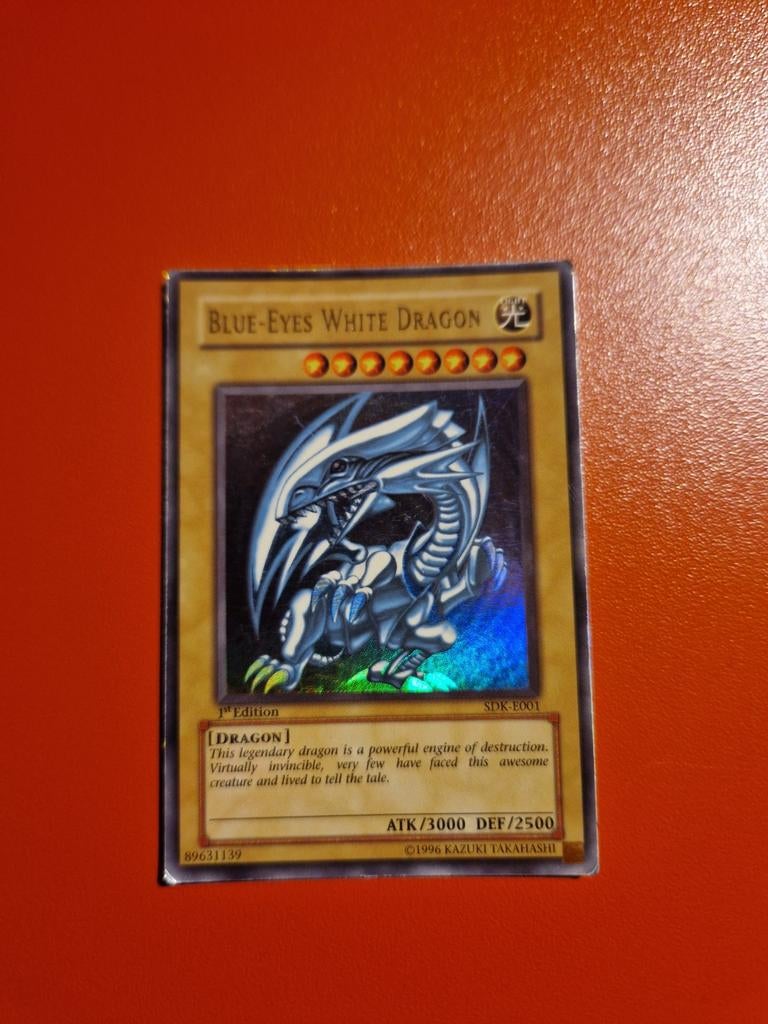 Yu-gi-oh! Blue-eyes white dragon 1st edition, Hobby en Vrije tijd, Verzamelkaartspellen | Yu-gi-Oh!, Ophalen of Verzenden