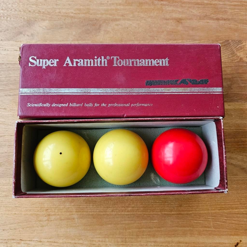 Super Amarith Tournament Carambole ballen 61,5 mm, Sport en Fitness, Biljarten en Poolen, Ophalen of Verzenden, Zo goed als nieuw
