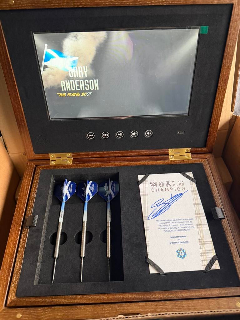Gary Anderson limited edition world champion 2015 107/500, Sport en Fitness, Darts, Ophalen, Nieuw