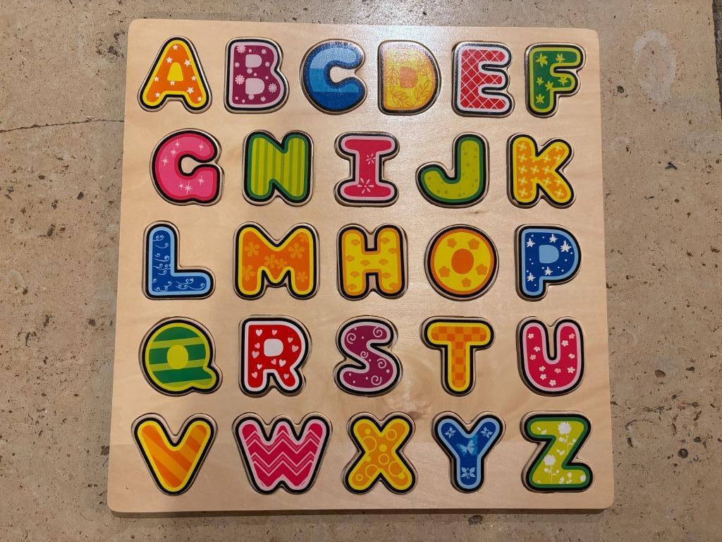 Houten puzzel alfabet, Kinderen en Baby's, Speelgoed | Kinderpuzzels, Zo goed als nieuw, Ophalen of Verzenden