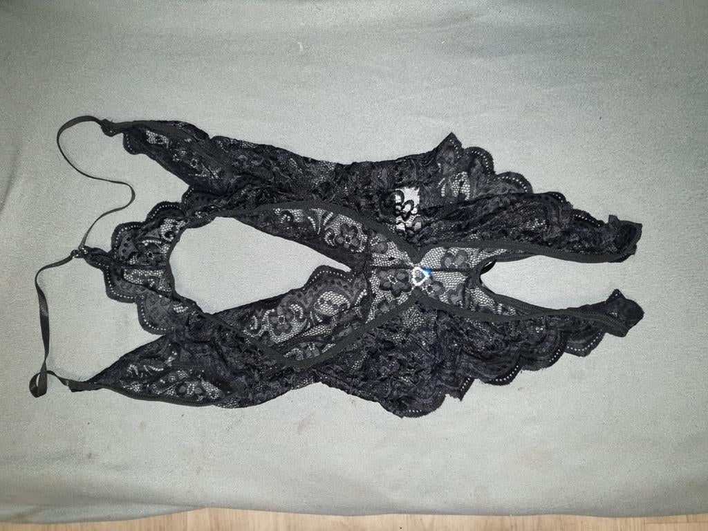 Tenue sexy, Verzenden