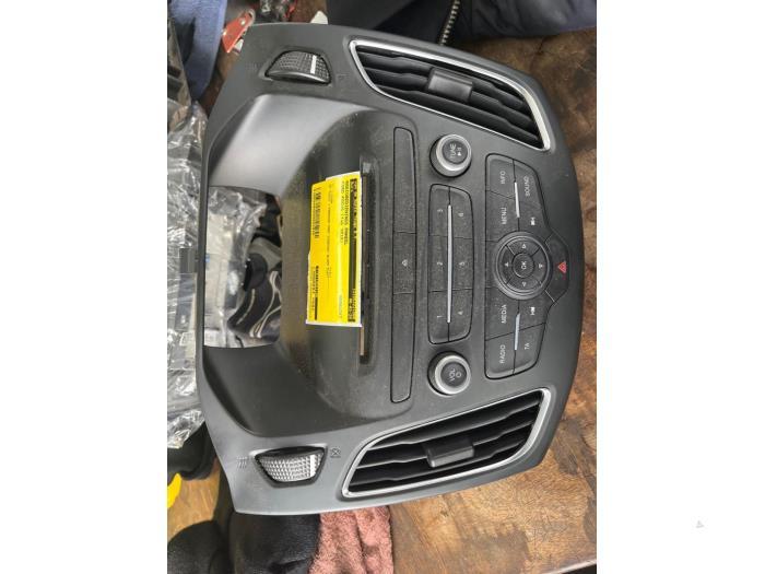Panneau commande radio d'un Ford Focus, -, 3 mois de garantie, -, -