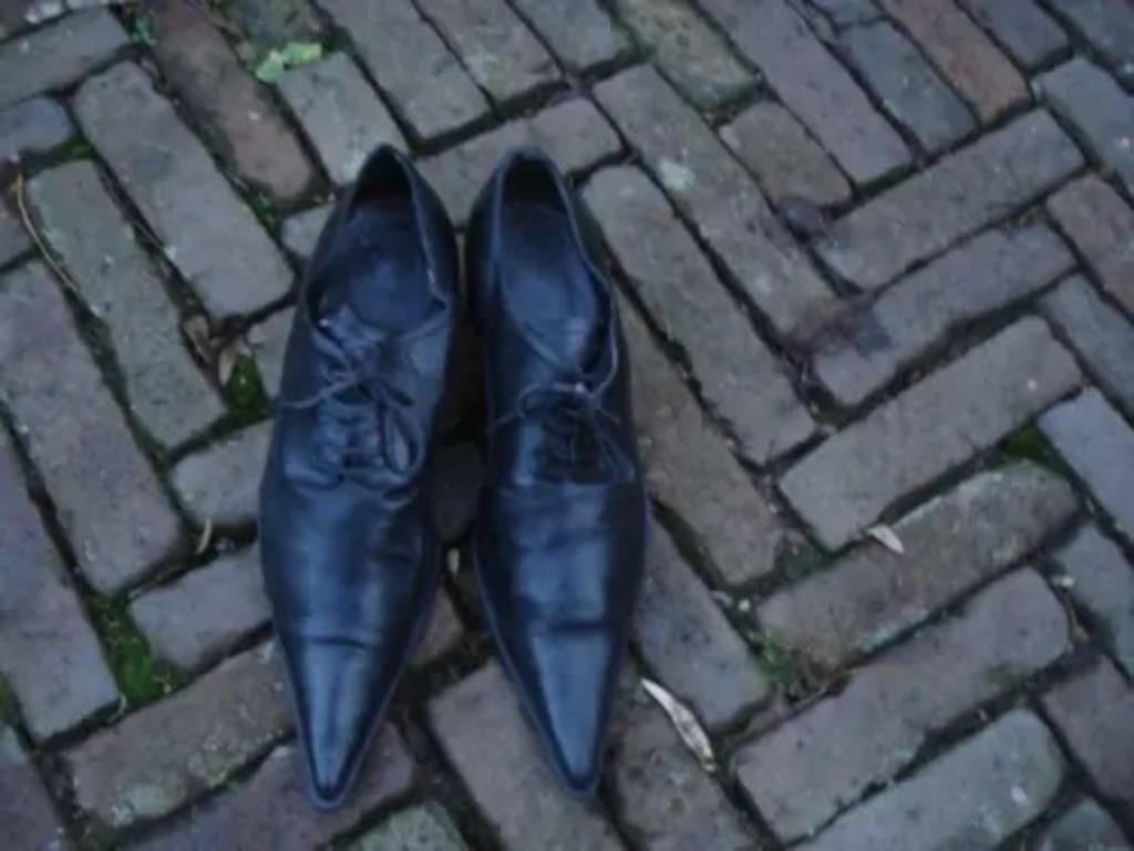 Gratis Verzenden coole zwarte leren party fuif puntschoen 38, Kleding | Dames, Schoenen, Schoenen met lage hakken, Verzenden, Zwart