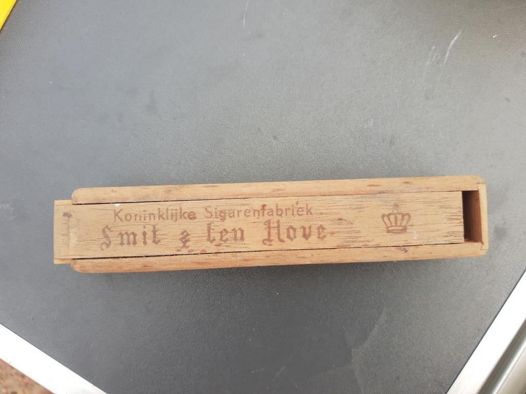 Houten sigarendoosje van de Koninklijke Sigarenfabriek, Antiek en Kunst, Ophalen of Verzenden