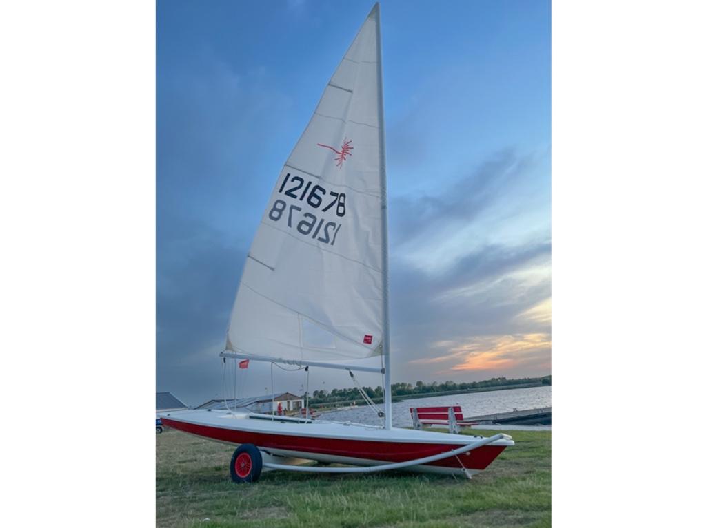 Laser standard (ILCA 7) Special Edition, Watersport en Boten, Open zeilboten, Zo goed als nieuw, Laser, Laser, Dekzeil, Ophalen