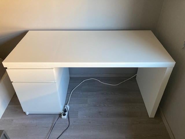 Bureau Ikea Malm Wit + Bureaustoel, Ophalen, Gebruikt