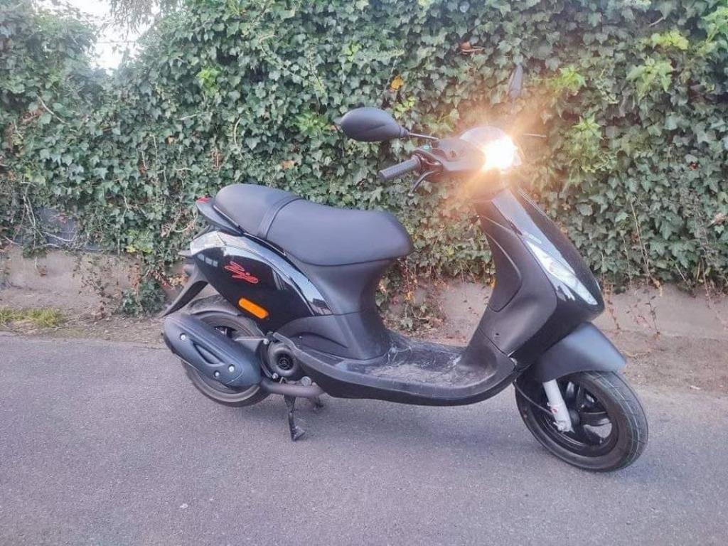 piaggio zip a klasse 200km, Motoren, Scooter, Particulier, 49 cc, 11 kW of minder
