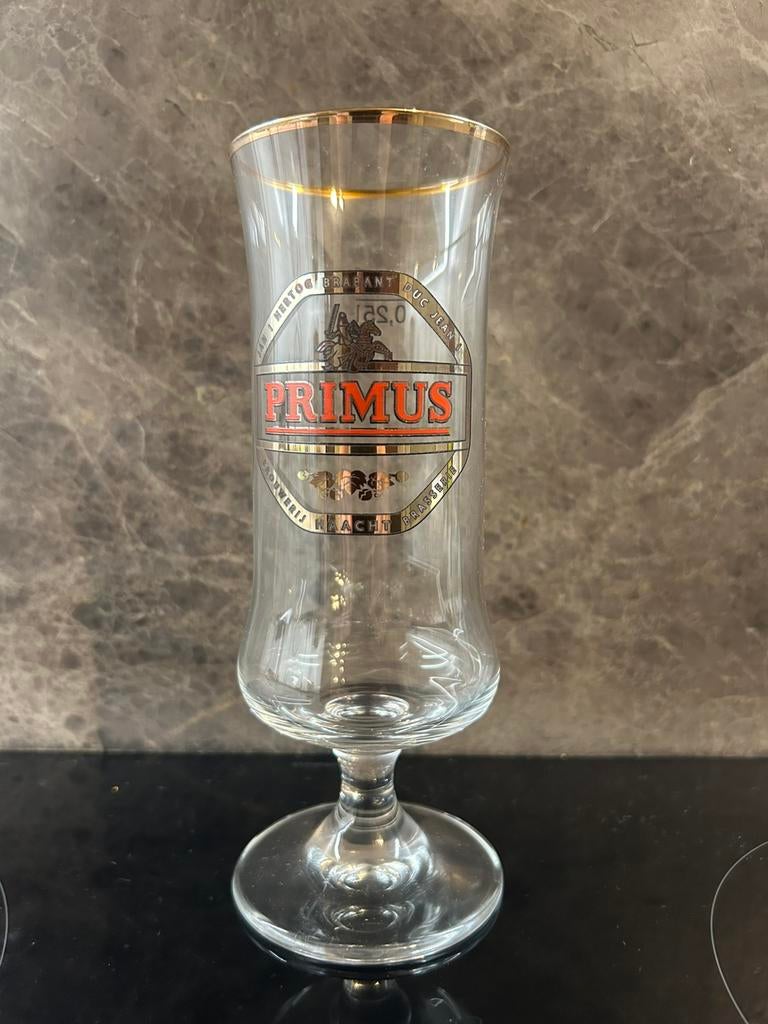 Primus bierglazen op voet, Ophalen, Zo goed als nieuw