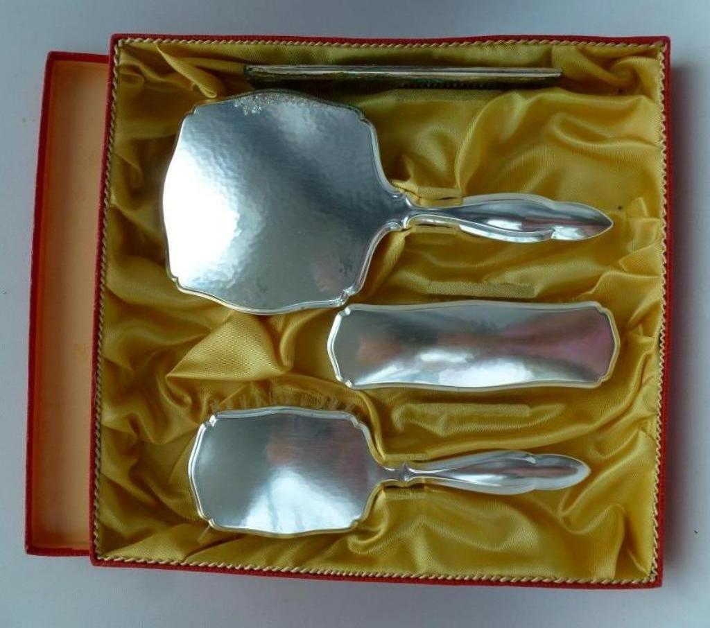 Brosse peigne miroir en boîte années 60 couleur argent, Envoi, Utilisé, Peigne ou Brosse
