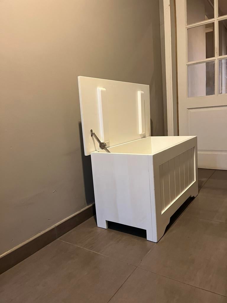 Witte massieve koffer childwood, Enlèvement, Comme neuf