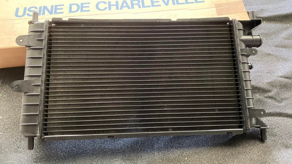Radiateur Ford Escort 5/6 1600 neuf original, Enlèvement ou Envoi, Ford
