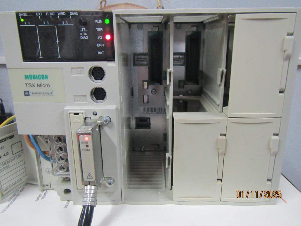 PLC  TSX3721001, en Uitbreidingsmodule SXRKZ2 en kaarten, Enlèvement ou Envoi, Comme neuf