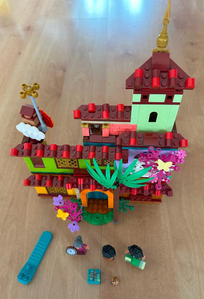 DISNEY Encanto het Madrigaalhuis Lego set nr. 43202, Kinderen en Baby's, Speelgoed | Duplo en Lego, Zo goed als nieuw, Lego, Complete set
