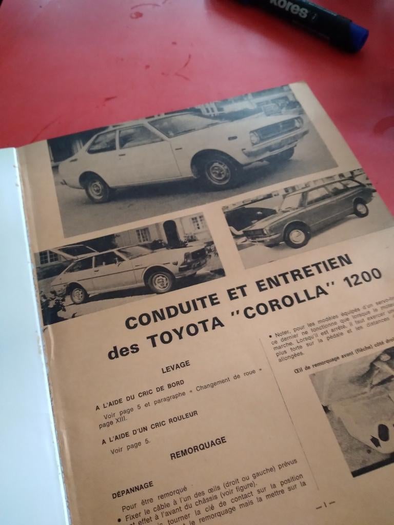 Examen de la technologie Toyota Corolla, Enlèvement ou Envoi, Comme neuf, Toyota