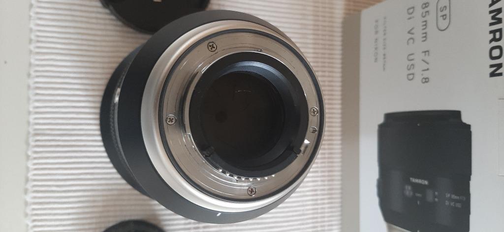 Tamron 85 mm - 1.8 Di VC USD (NIKON), Ophalen of Verzenden, Zo goed als nieuw, Standaardlens