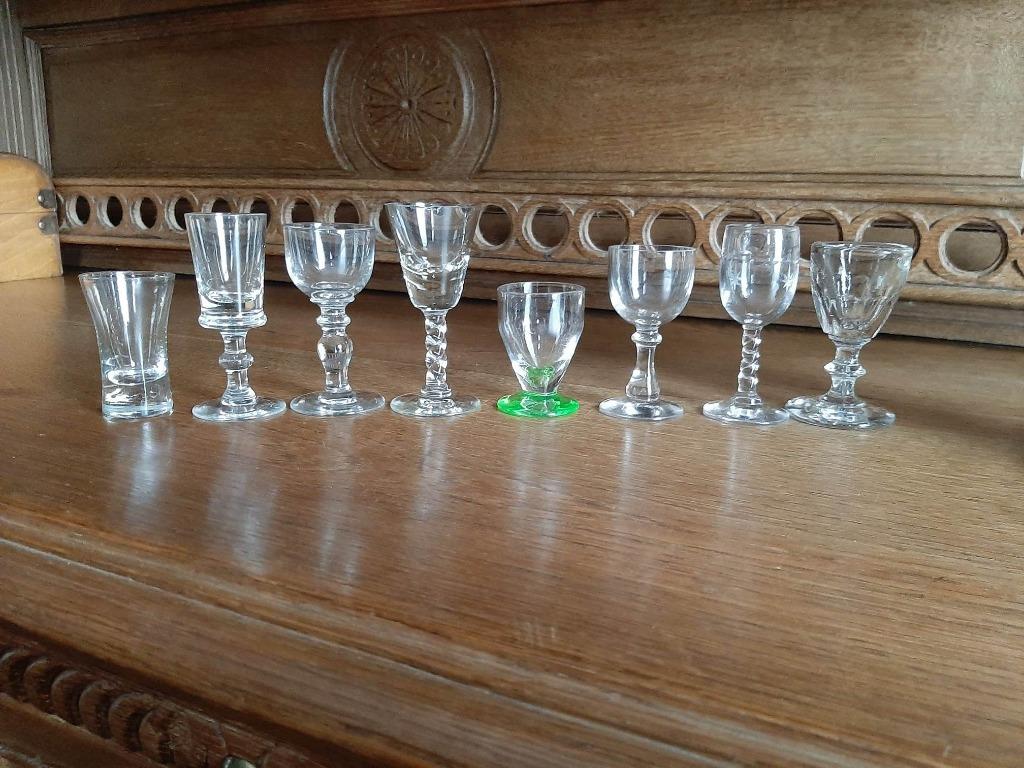 Lot de verres à gouttes, Collections, Enlèvement ou Envoi