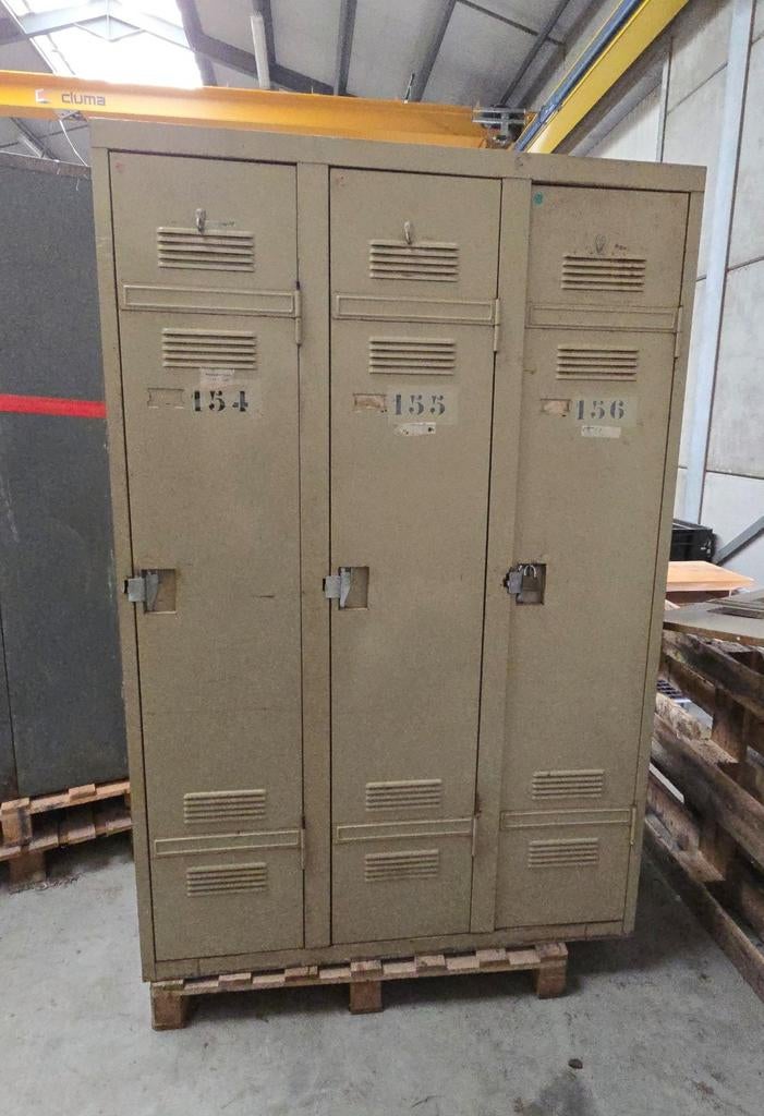 Locker lockerkast metaal vintage retro kleerkast halkast, Ophalen