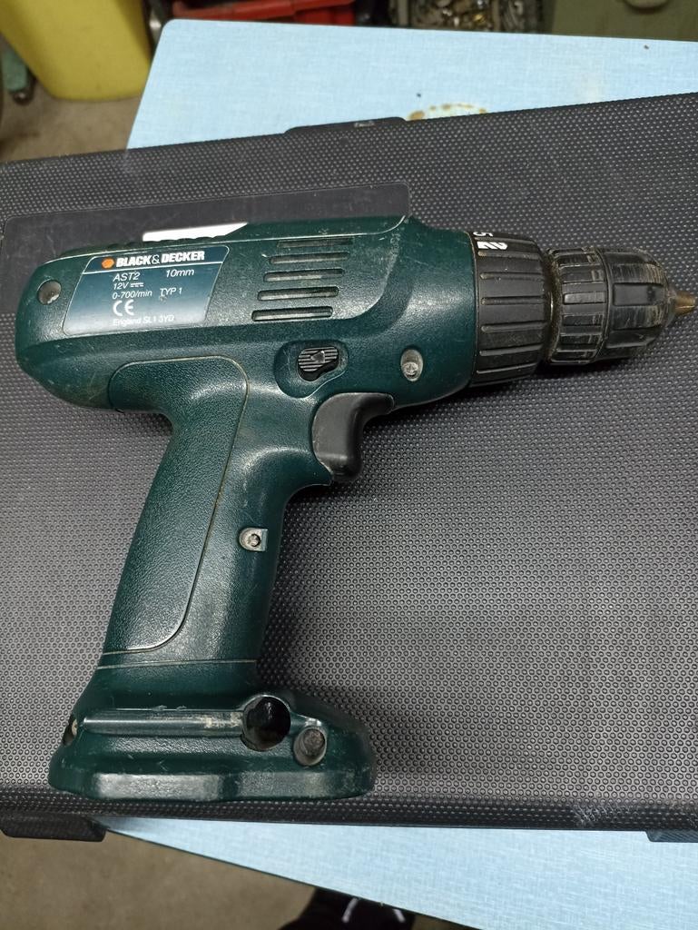 Visseuse sans accu et avec valise, Bricolage & Construction, Outillage | Outillage à main, Enlèvement