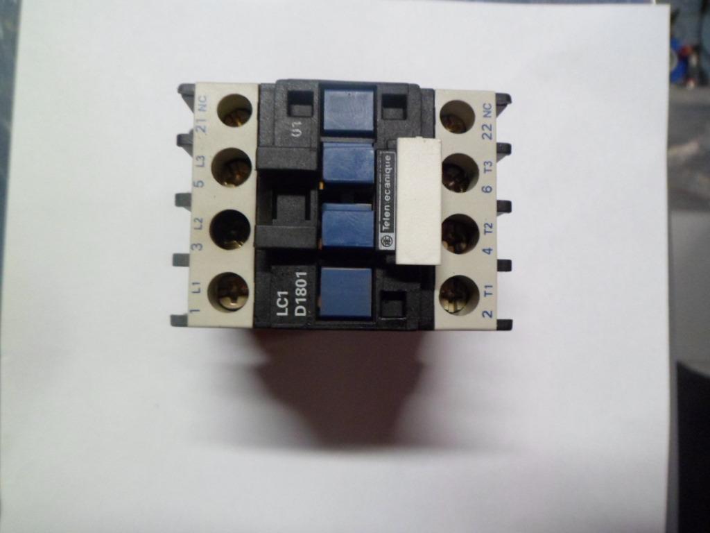 Contacteur Telemecanique LC1 D1801 avec connexion DIN, Enlèvement ou Envoi, Comme neuf