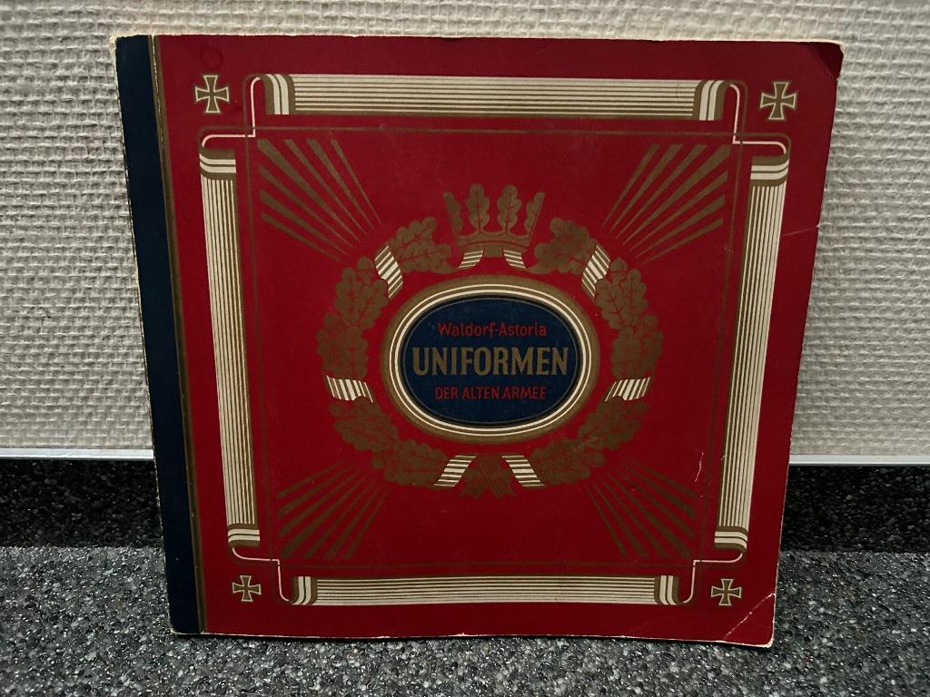 Verzamelfotoalbum/Uniformen van het oude leger 1932, Enlèvement ou Envoi, Autres