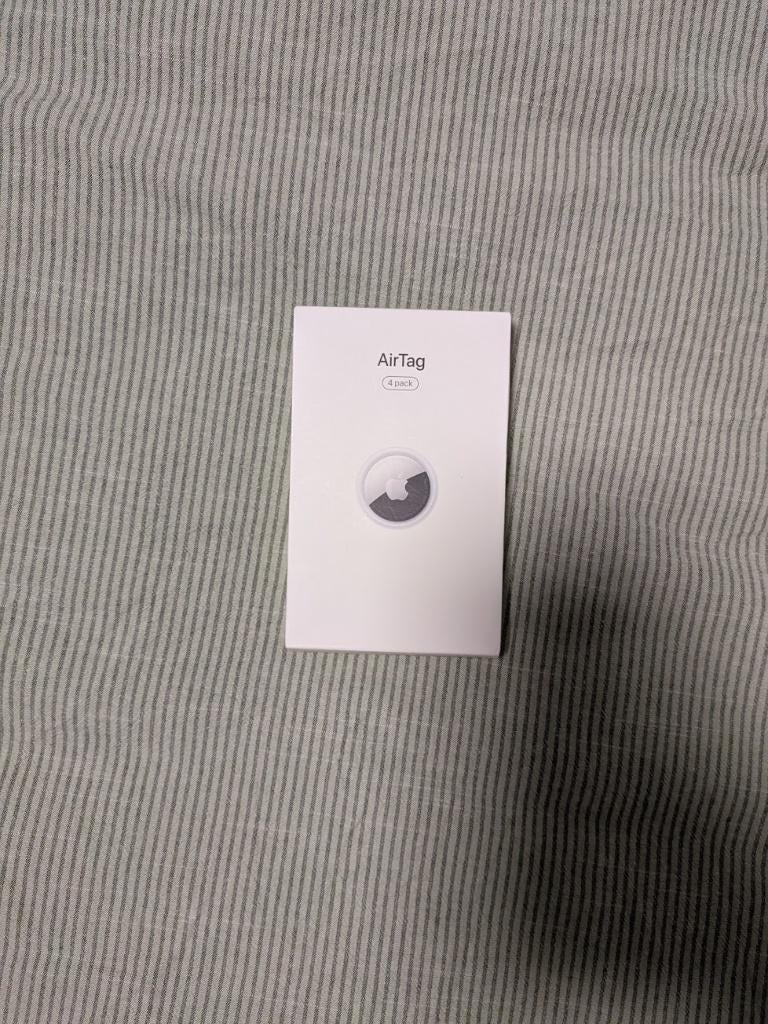 Apple AirTag 4 Pack, Enlèvement ou Envoi, Comme neuf, Support de téléphone ou Accessoire, Apple iPhone