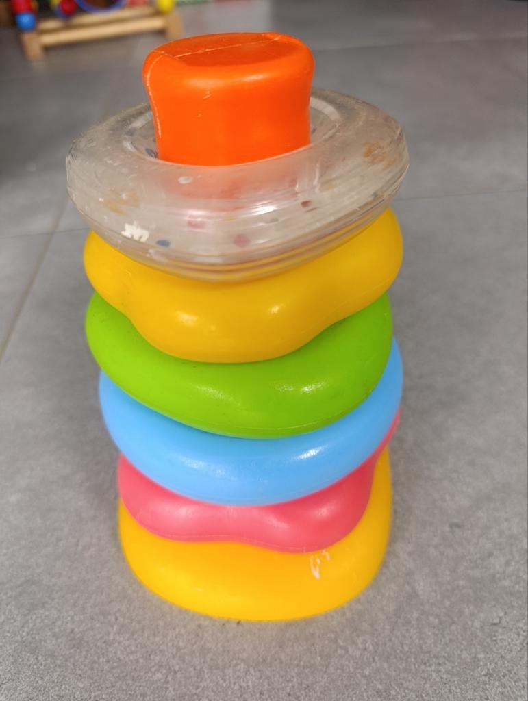 Stapeltoren met ringen, Ophalen, Zo goed als nieuw