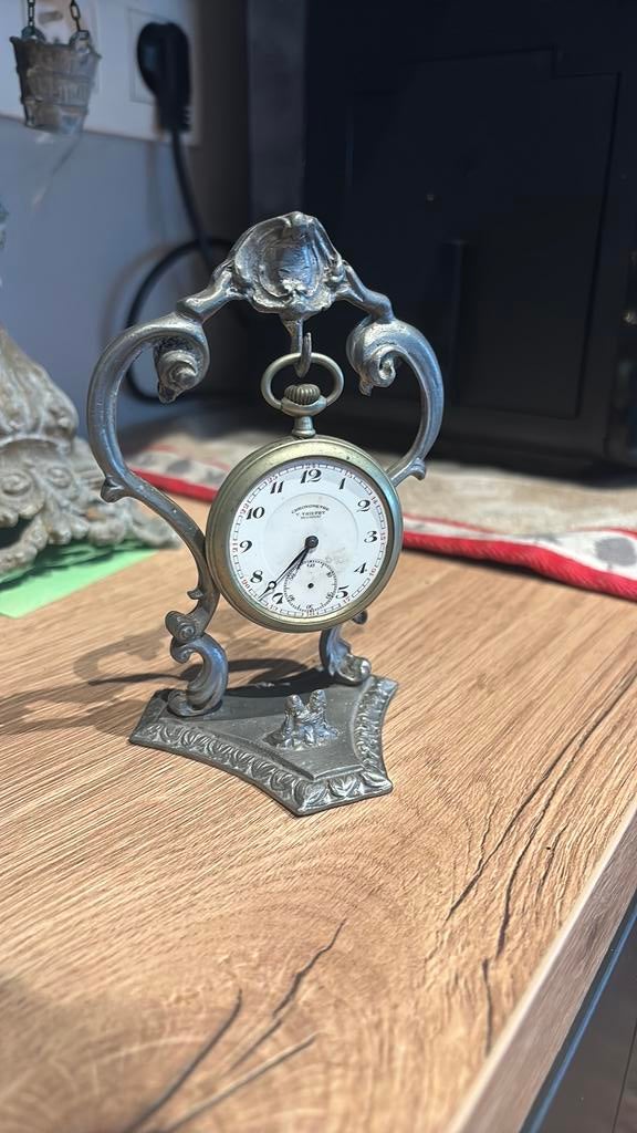 Montre gousset sur pied, Ophalen