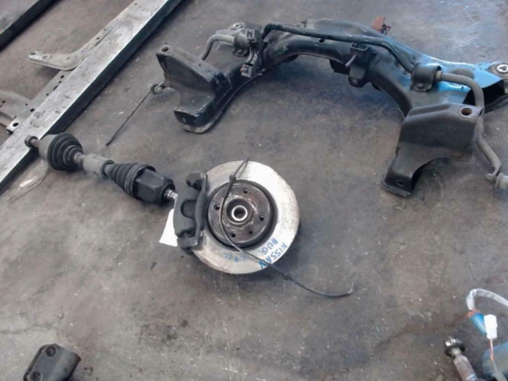 nissan note linker voornaaf 1.4 benzine, Ophalen of Verzenden, Gebruikt, Nissan