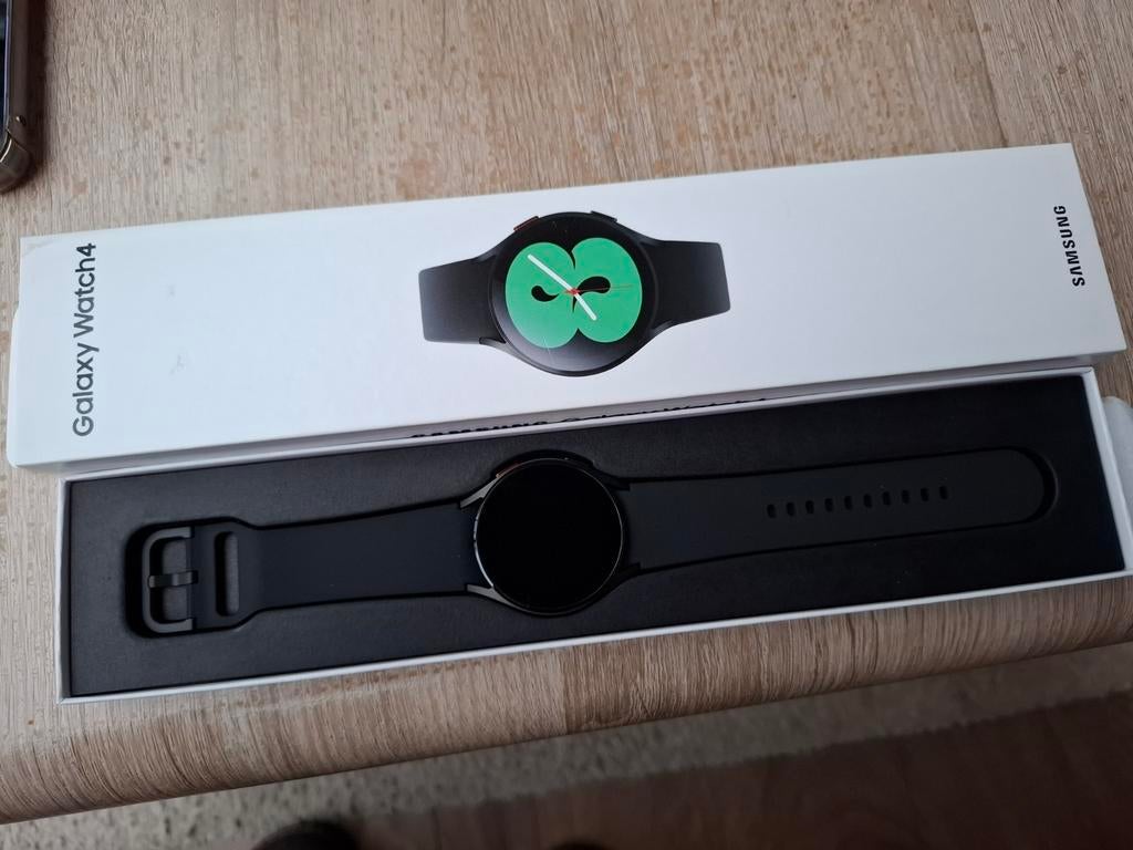 Montre galaxy watch 4, Enlèvement, Comme neuf