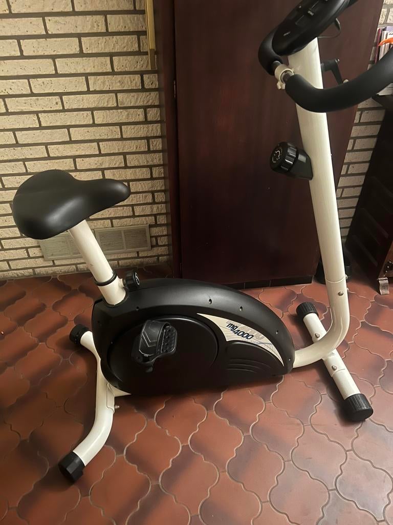 MG 4000 hometrainer, Ophalen, Zo goed als nieuw, Hometrainer
