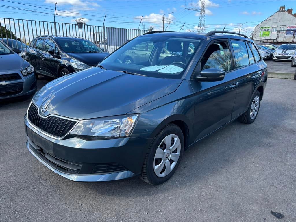 SKODA FABIA ESSENCE 1.0 EU 6b, Autos, Argent ou Gris, Achat, Euro 6, Entreprise