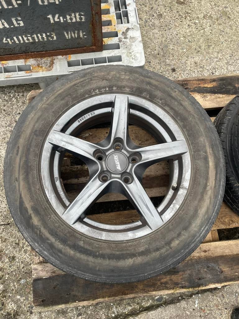 Hyundai IX35 215 65 R16 velgen uit 2012, Auto-onderdelen, Banden en Velgen, Ophalen, Velg(en)