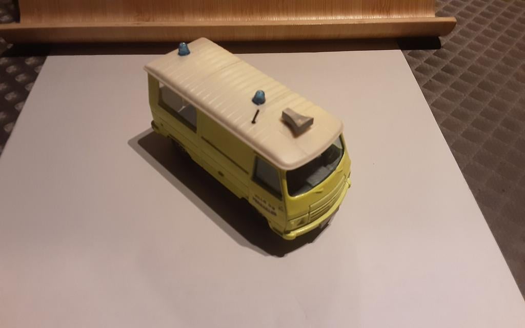 PEUGEOT J9 miniatuur, Enlèvement ou Envoi, Comme neuf