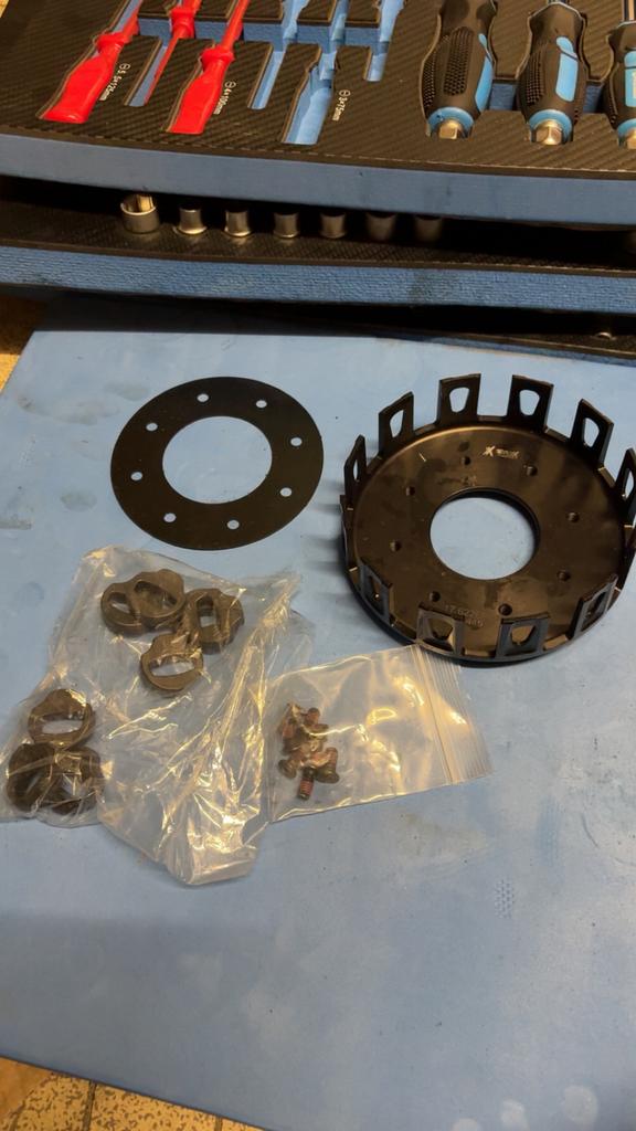 Ktm exc 125 06-08 clutch basket ProX, Motoren, Particulier