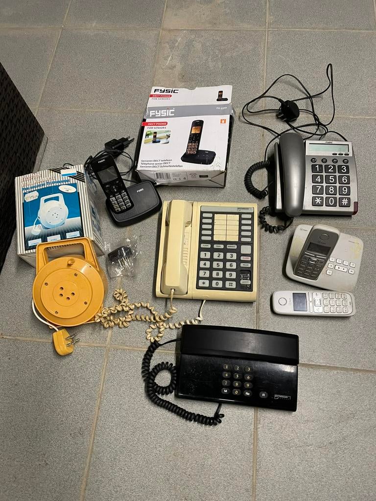 Lot oude telefoons etc., Telecommunicatie, Ophalen, Zo goed als nieuw