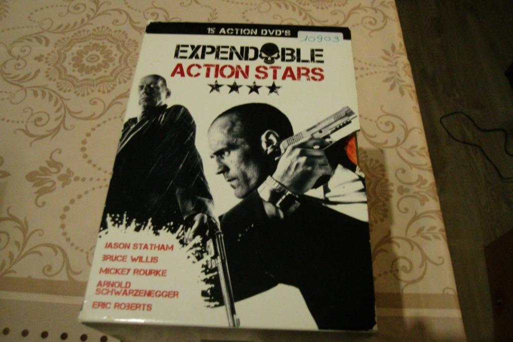 expendable action stars  15 disc box, Cd's en Dvd's, Ophalen of Verzenden