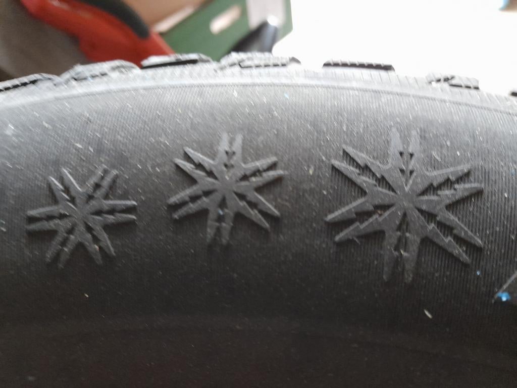 Winterbanden, Enlèvement