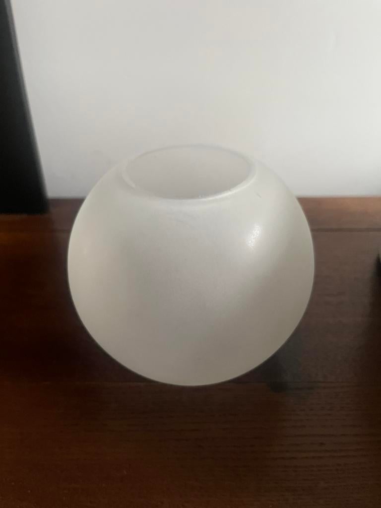 Vase-boule, Enlèvement, Comme neuf