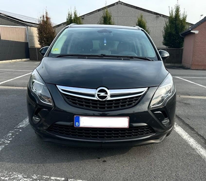 Opel Zafira Tourer 2016 Euro 6, 7 zitplaatsen
2de eigenaar, Voorwielaandrijving, 4 cilinders, Leder en Stof, 5 deurs