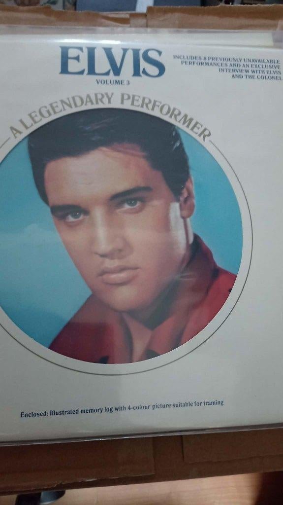 Elvis lp, A legendary performer volume 3, gold vinyl,, 12 pouces, Housse de protection extérieure, Enlèvement ou Envoi, Utilisé
