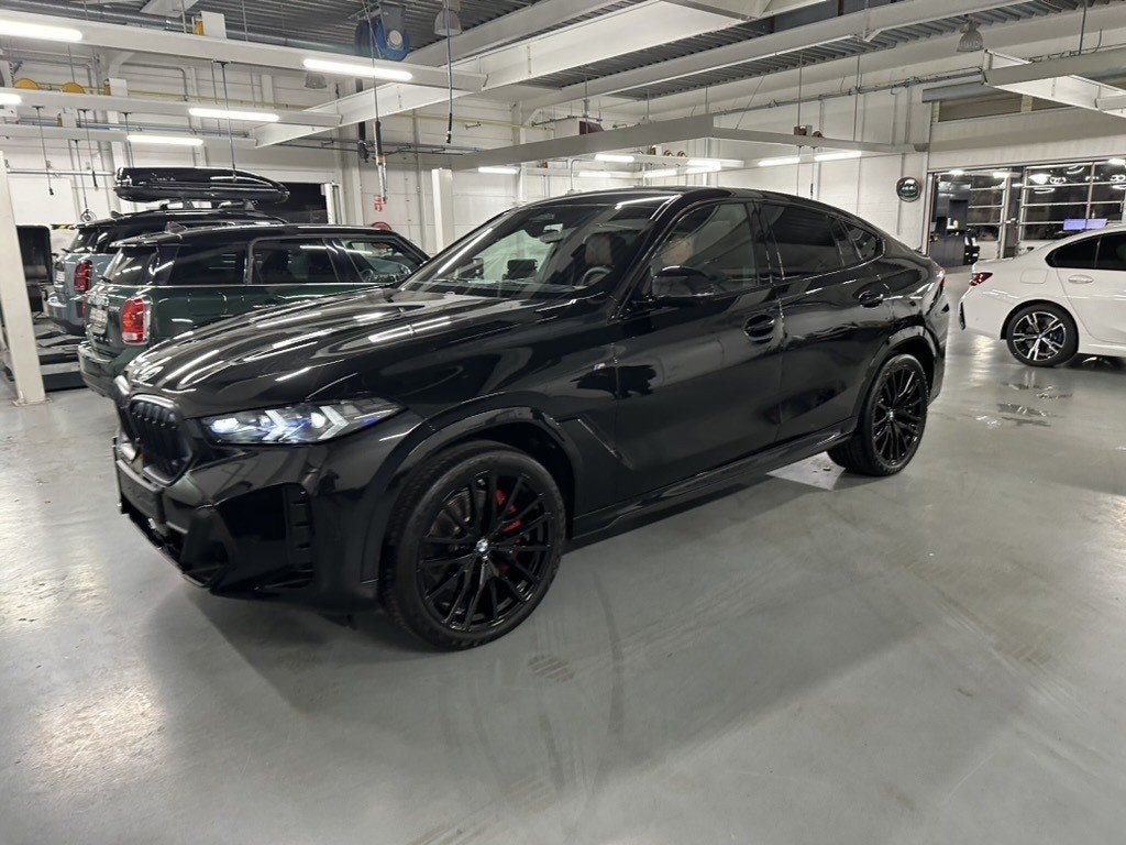 BMW X6 xDrive40i LCI 2024, 380pk onberispelijk, Auto's, 2240 kg, Euro 6, Zwart, Overige kleuren