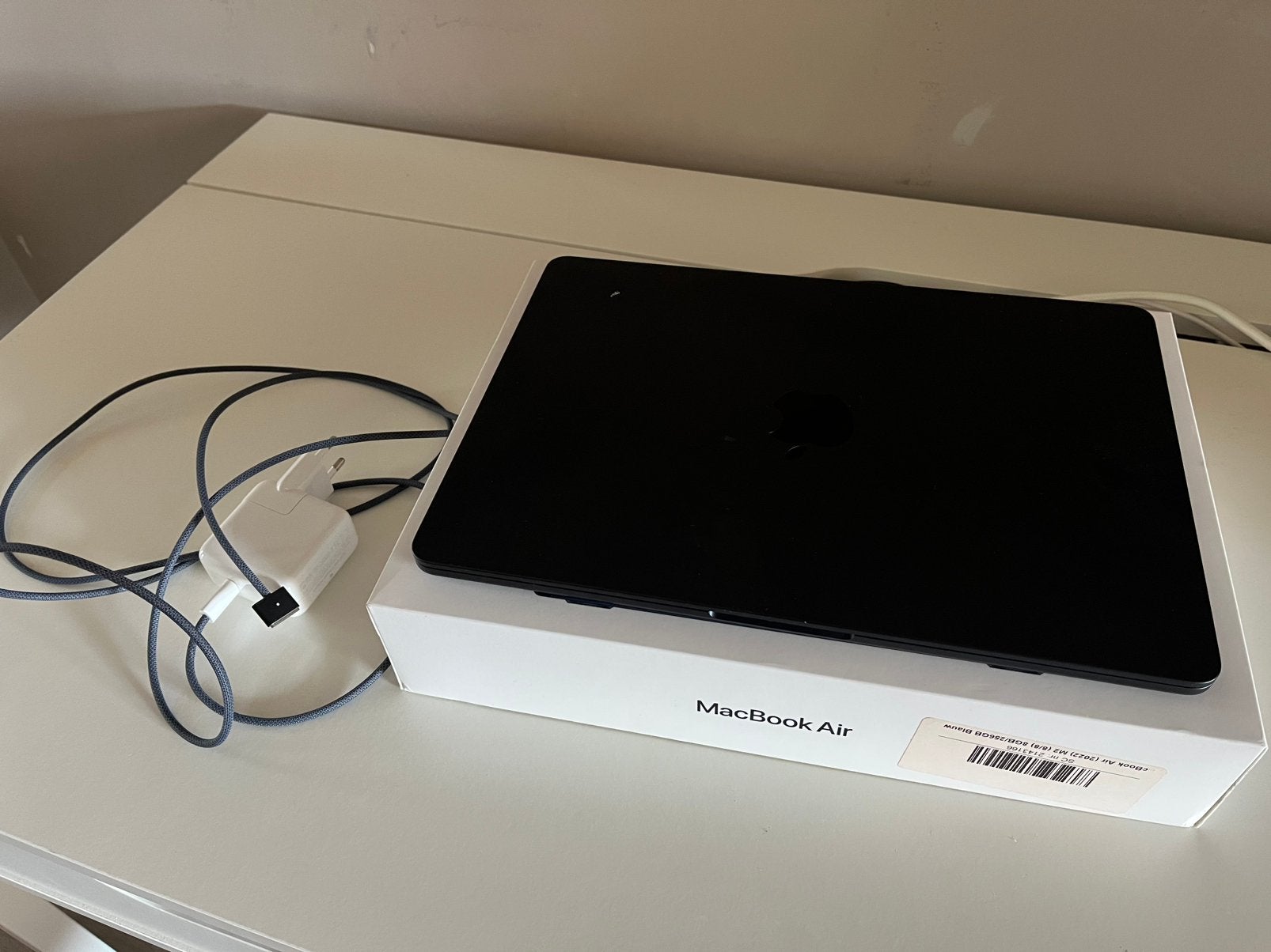Apple Macbook Air M2 2022 Blauw + beschermhoes, 256 GB, Enlèvement ou Envoi, Comme neuf, MacBook