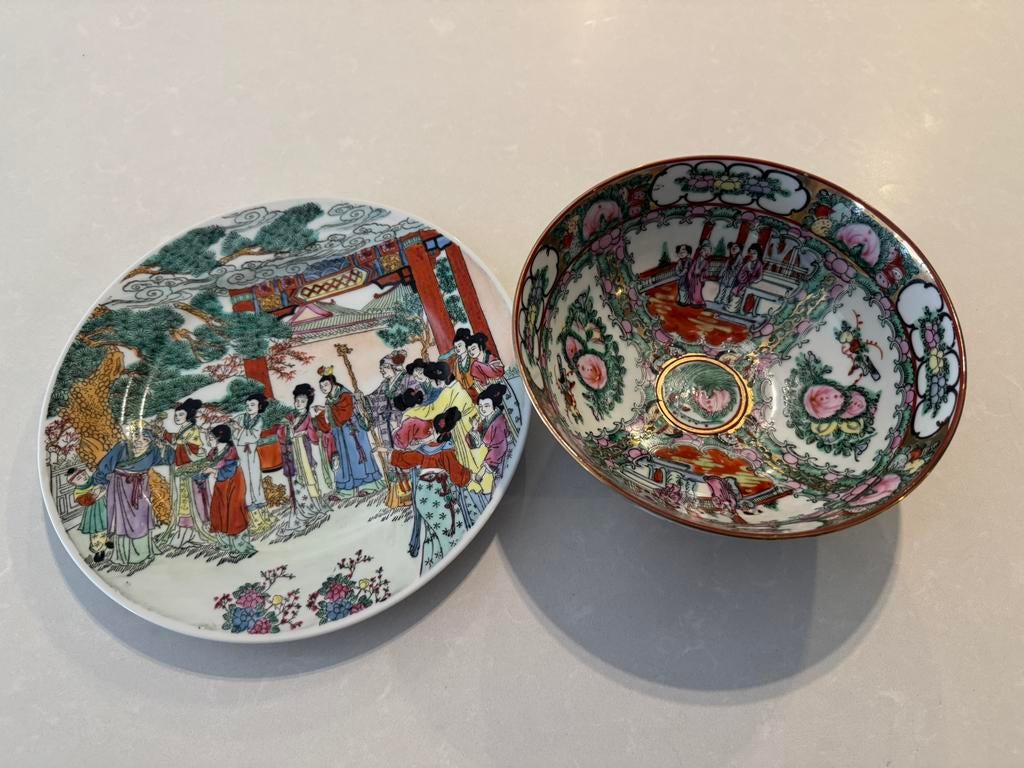 Chinese porseleinen bord/kom in Cantonese/Famille Rose-stijl, Ophalen of Verzenden