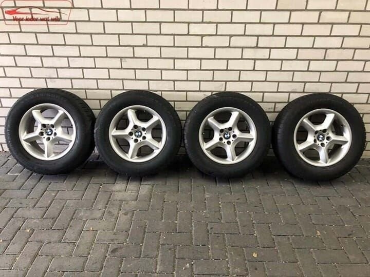 BMW X5 235/65 R17 Continental, Gebruikt, -, -, Banden en Velgen