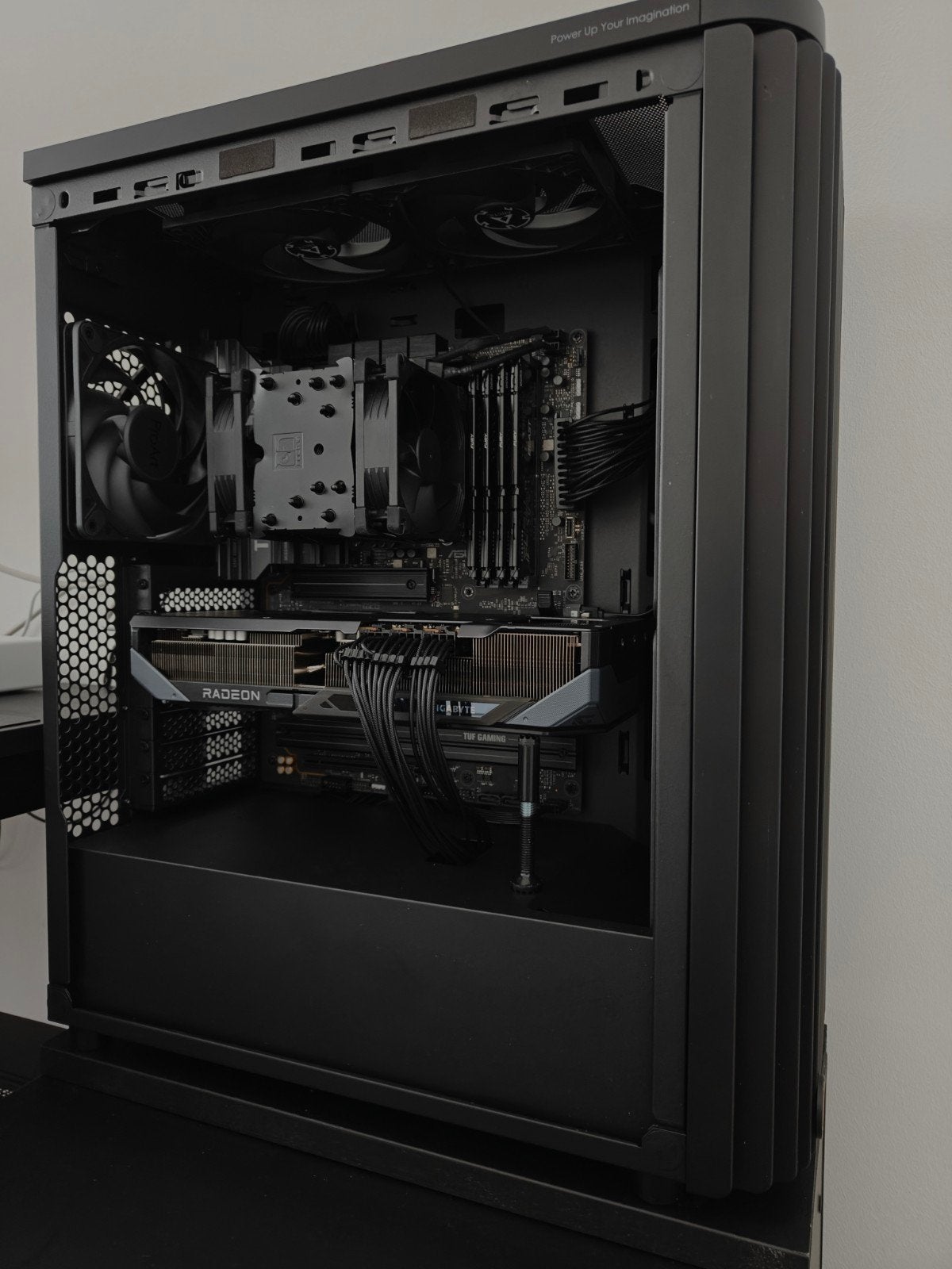 High-End PC (Ultra 5 250K / RX 9070XT / 32GB) – Slechts 1 we, Ophalen, Gaming, HDD