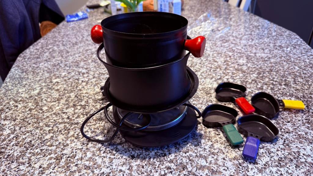 Gourmet-Fondue-elektrisch, Ophalen, Gebruikt