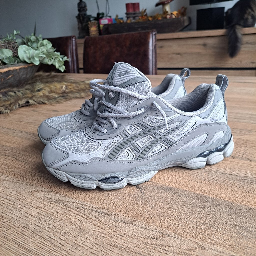 Heren schoenen, Sports & Fitness, Comme neuf, Enlèvement, Autres sports, Asics